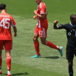 Senegalski sudija šokirao svijet potezom na kraju utakmice Bayerna i Aucklanda
